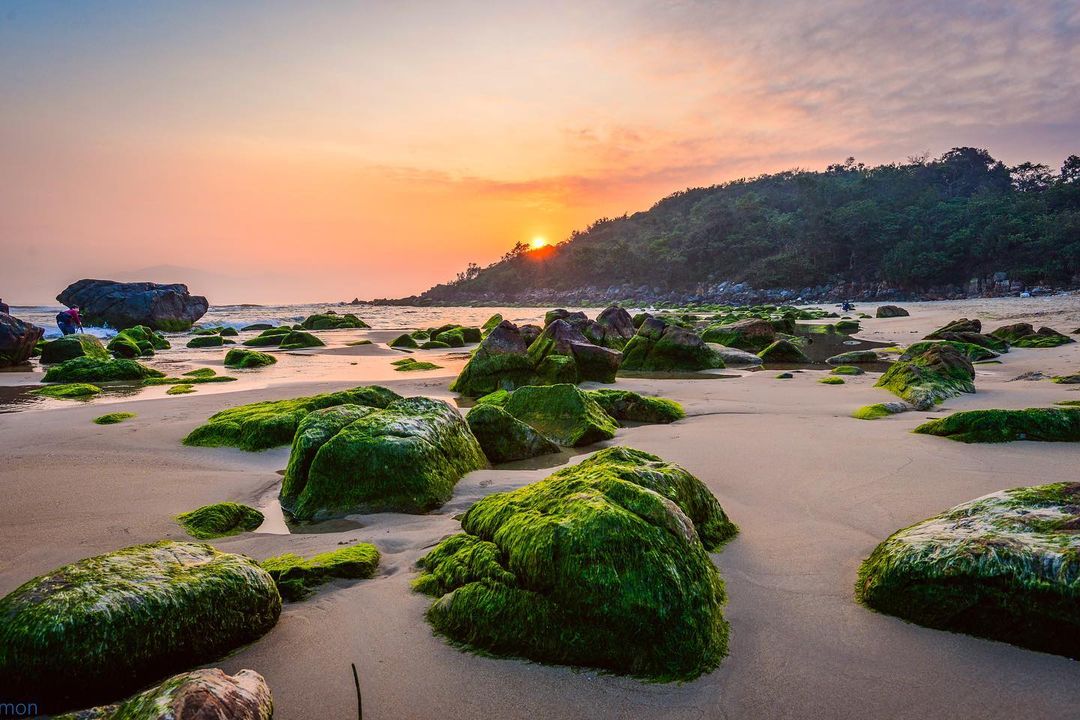 bãi biển Nam Ô